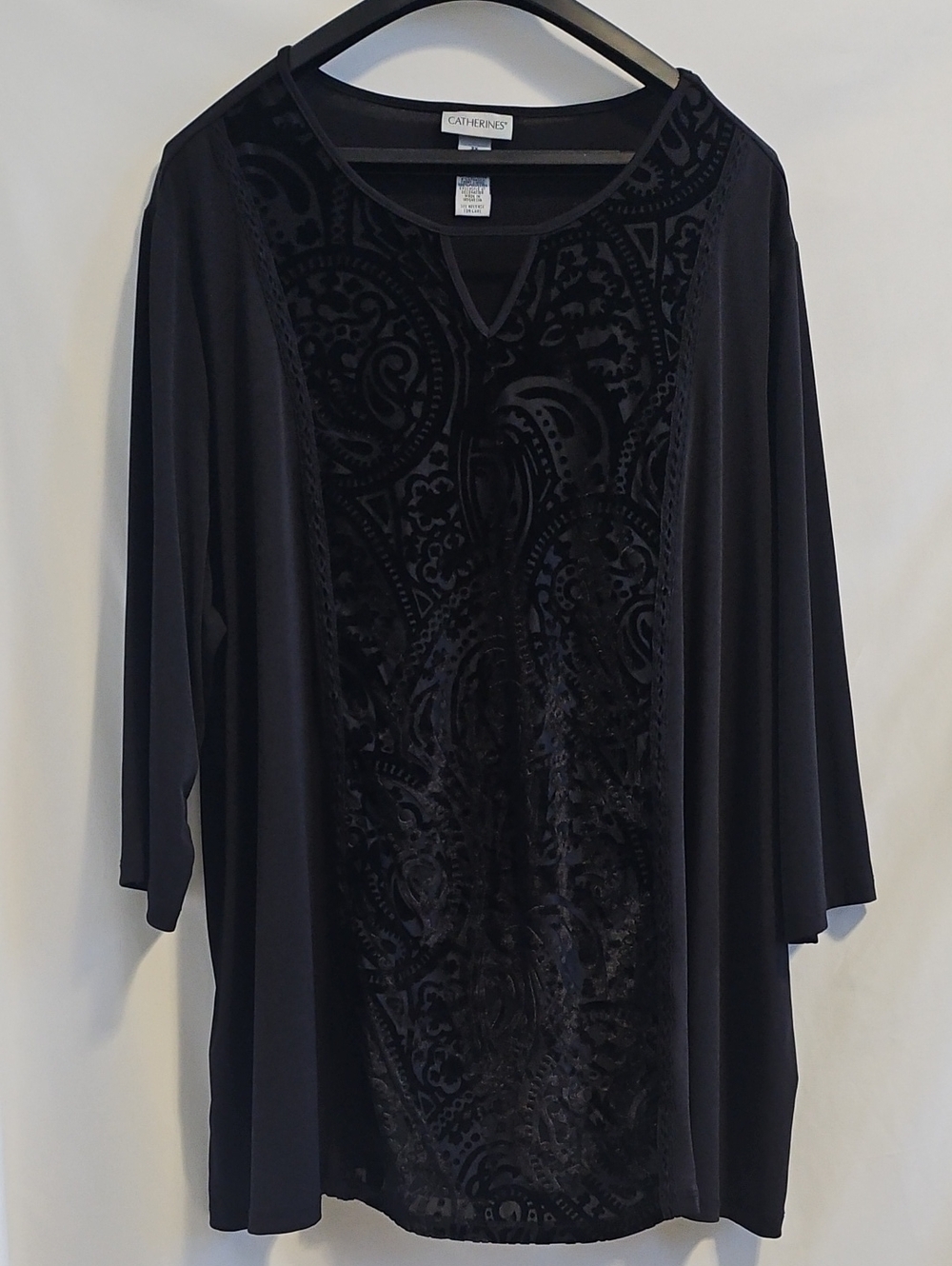 2X Womens Catherines Black Velvet-Front Long Sleeve Top with Notch Neck